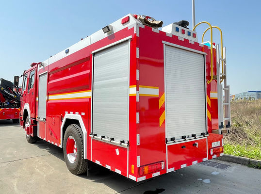 HOWO 8000L Foam Fire Truck 6x4 For Landscape Imigation Road Spraying