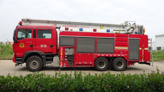 32M Hydraulic Telescopic Water Fire Truck With 5000L Water 2000L Foam Capacity