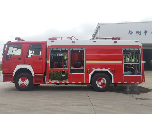 HOWO 276kw Fire Trucks Rescue 10 Wheeled 10t With Foam Powder Combination