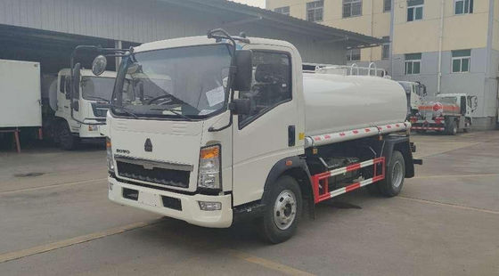 HOWO 5 Cubic 5 Ton Water Truck ,  4X2 3360mm Lorry Water Tanker