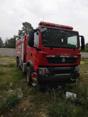 HOWO Water tank brandweerwagen Vierkante vorm maat