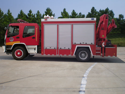 ISUZU 240HP Emergency Rescue Fire Truck 6 Wheeled Large Capacity