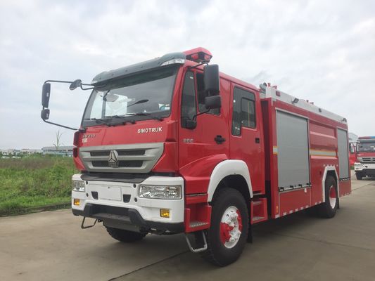 HOWO 196kw Forest Fire Engine 4x2 Type 6 ton schuimcapaciteit met dubbele cabine
