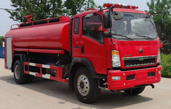 6 Wheeled 140HP Fire Department Rescue Trucks With 8000L Water Capacity