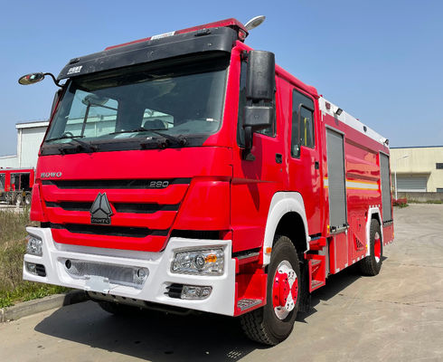 HOWO 310 pk zware brandweerwagen 6 wielen 8000L schuimcapaciteit